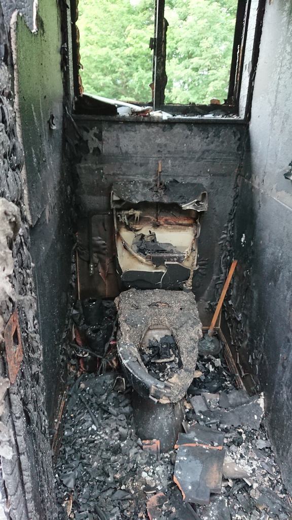 全焼一軒家@内観撮影メイン150枚(外観ビフォーアフターあり)
