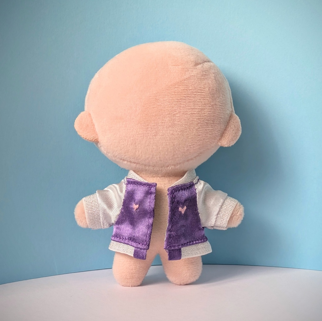 10cmぬい用 羽の刺繍入りスカジャン