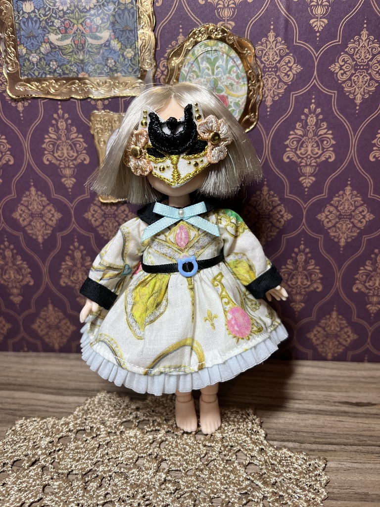 ジュエルワンピース白※胸元猫バージョン