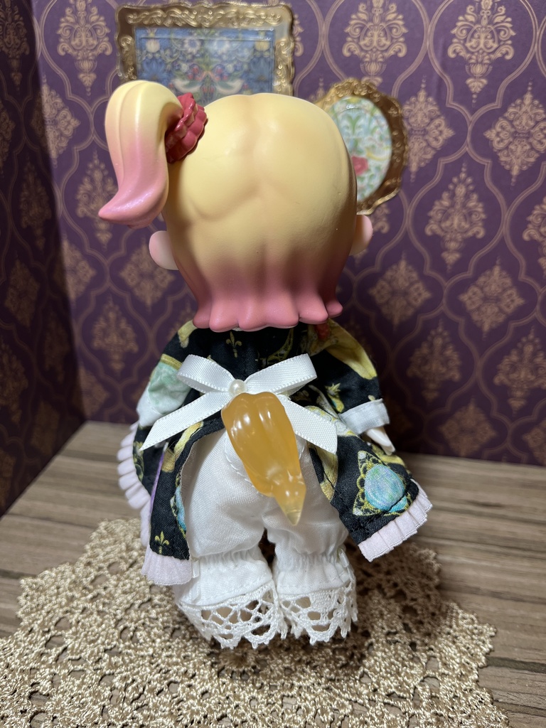 ジュエルワンピース黒※胸元猫バージョン