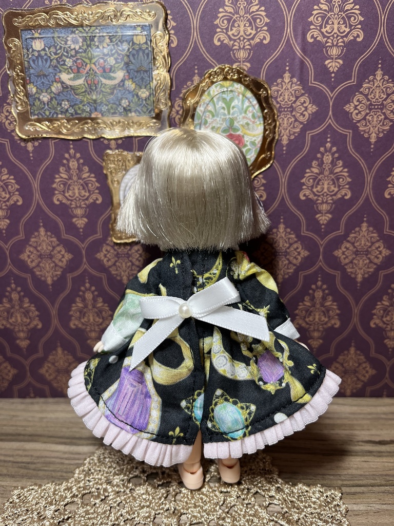 ジュエルワンピース黒※胸元猫バージョン