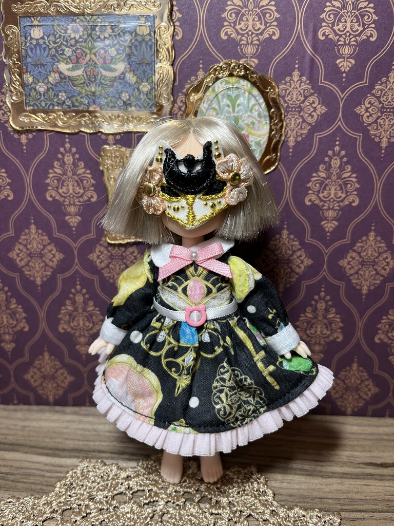 ジュエルワンピース黒※胸元猫バージョン