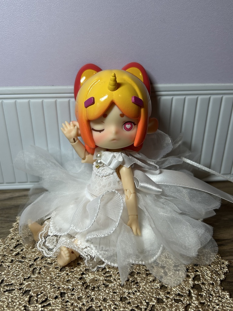 雪金魚のドレス