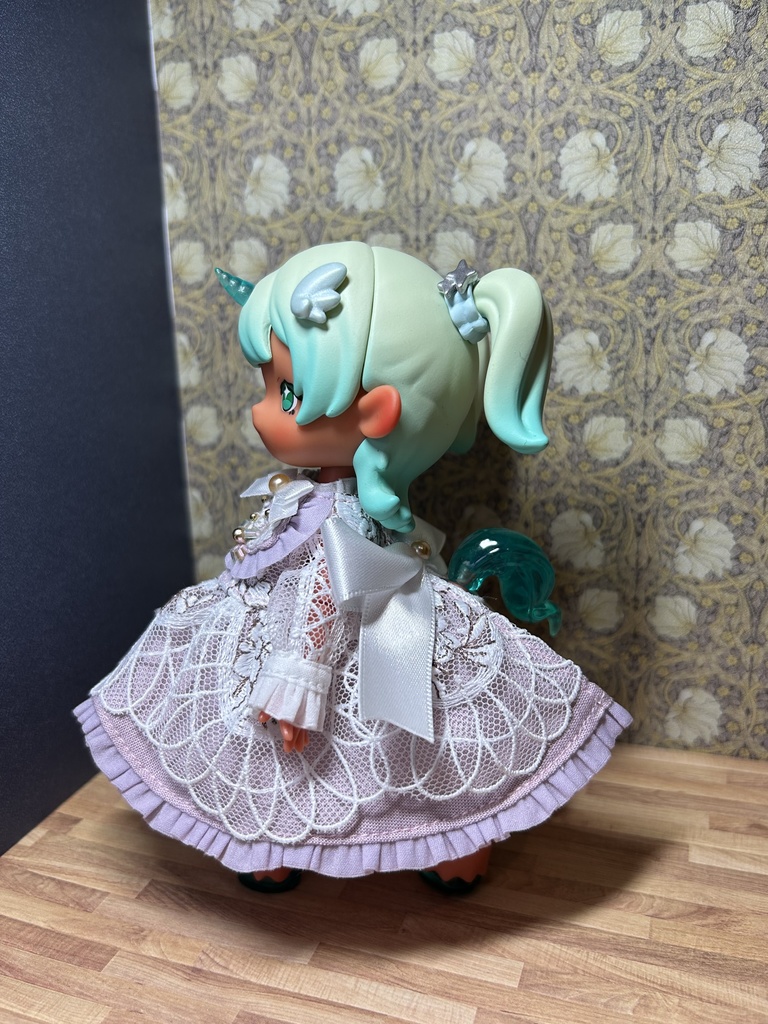花レースのワンピース
