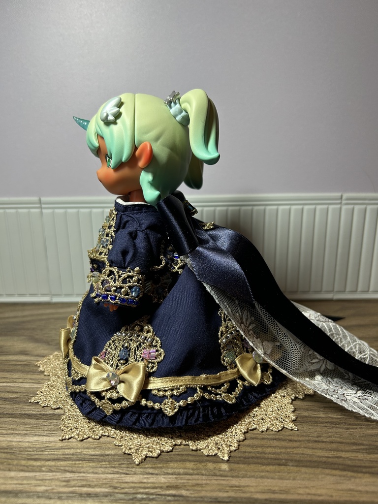 煌めきの国の女王ドレス