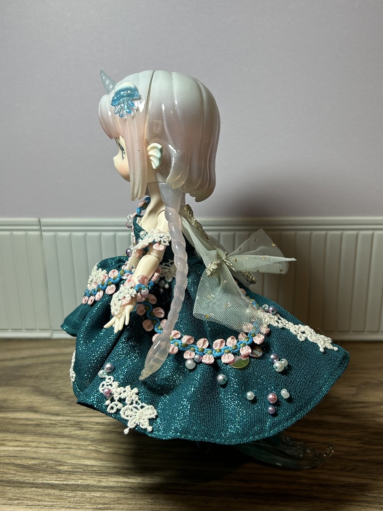 泡に帰る人魚のドレス