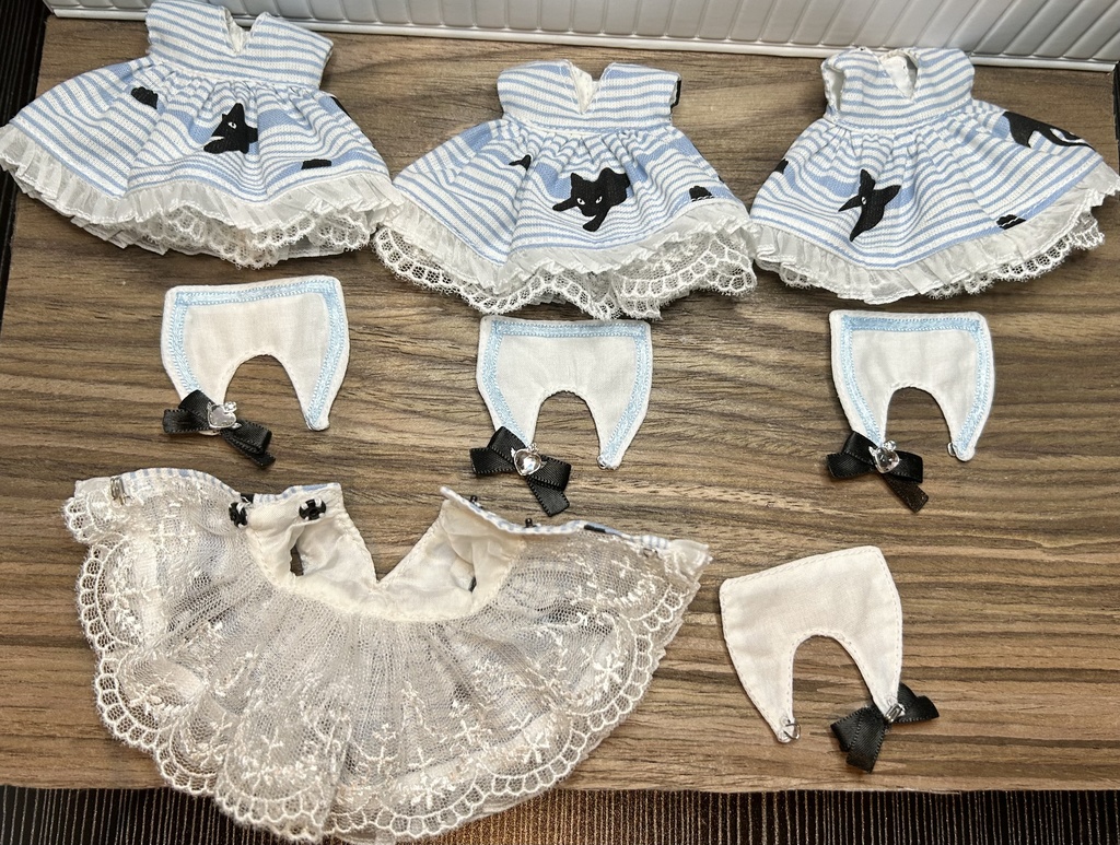 かくれんぼ猫セーラーワンピース