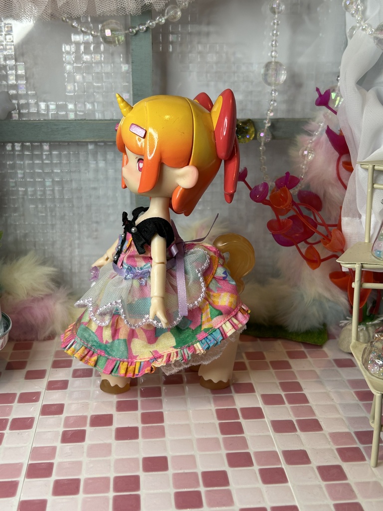 リボンいっぱいエプロンワンピース