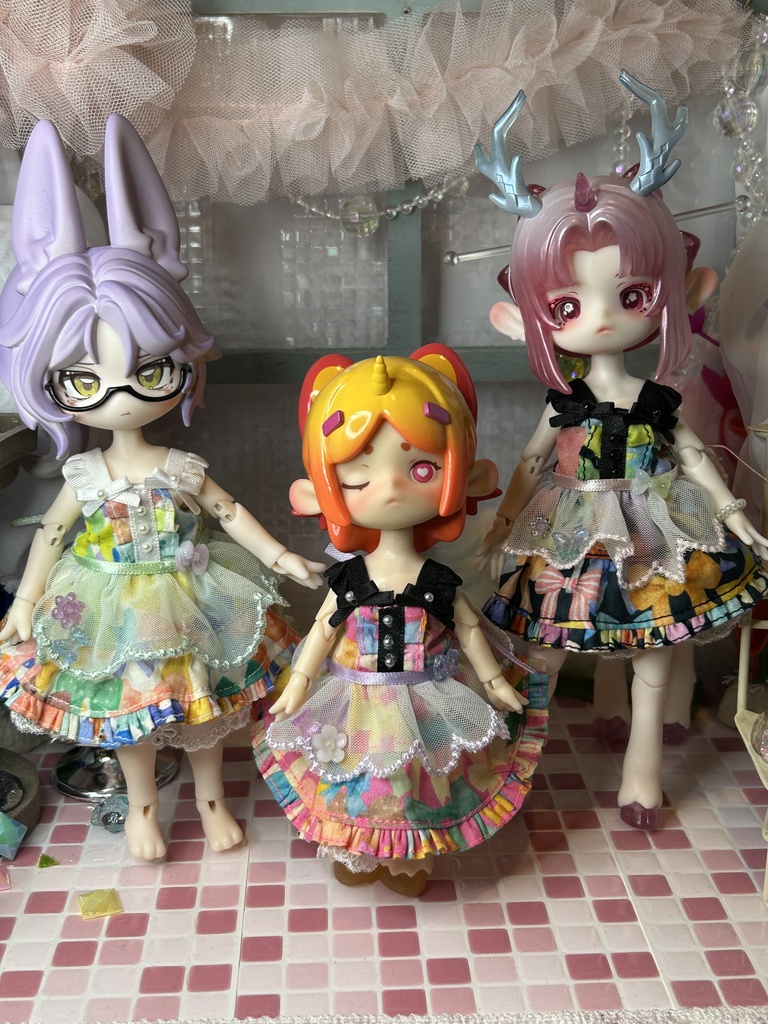 リボンいっぱいエプロンワンピース