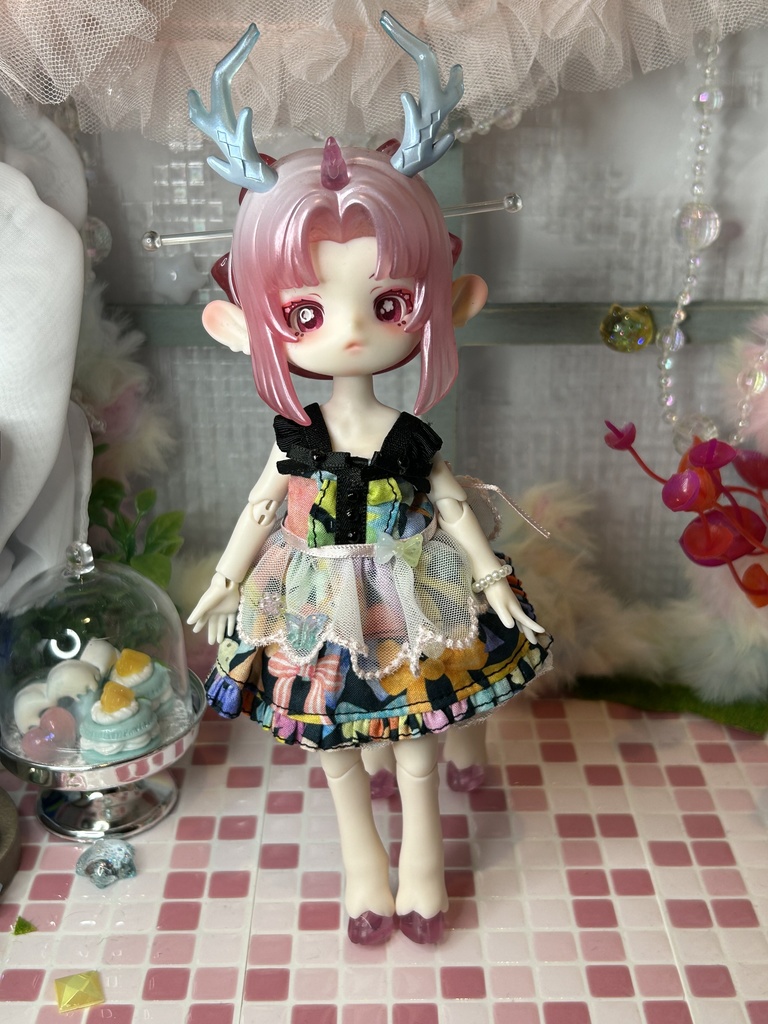 リボンいっぱいエプロンワンピース