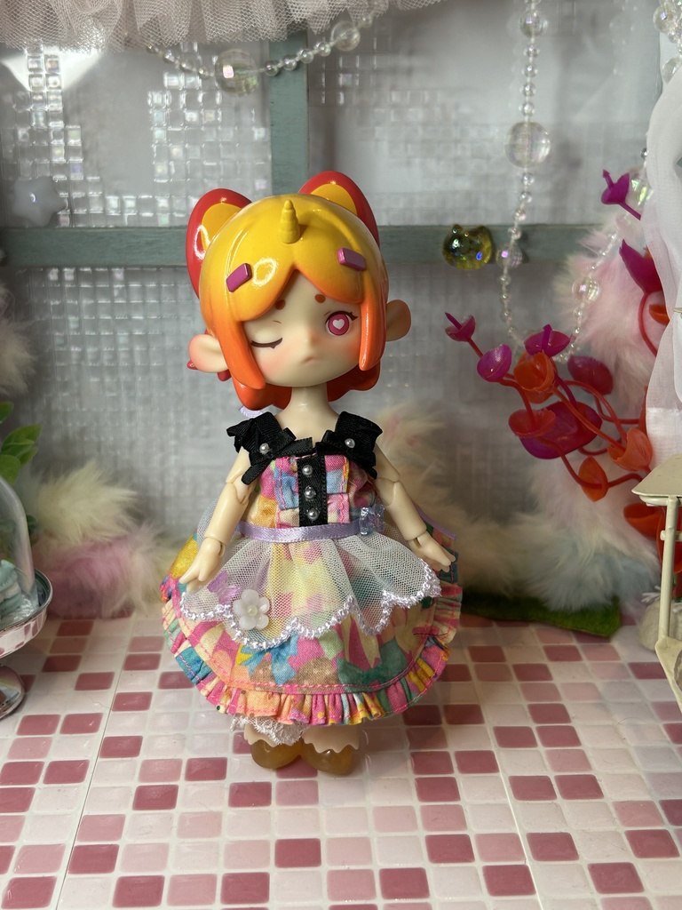 リボンいっぱいエプロンワンピース