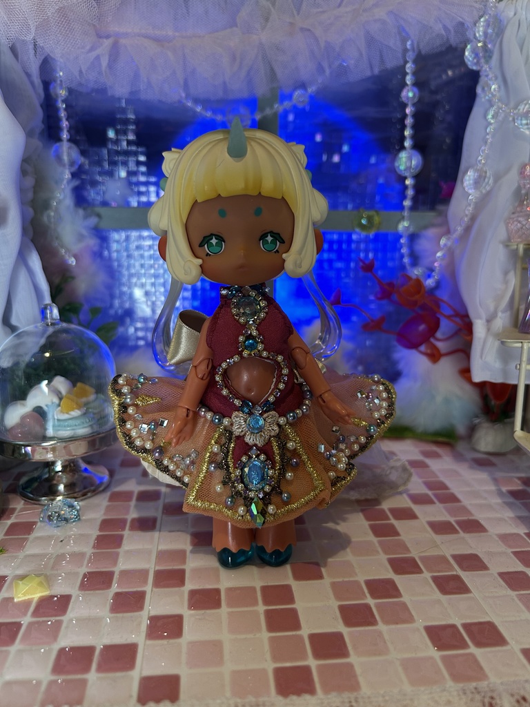 龍の皇女ドレス