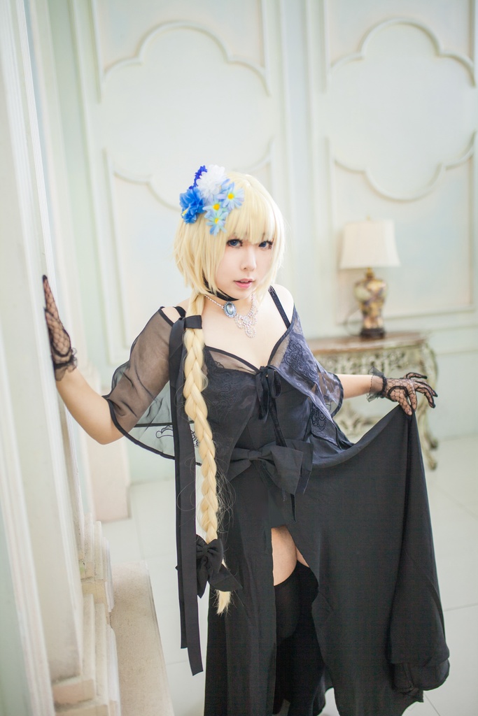 #70【4K】桃桃子 momoko Fate Go マシュ トレーナー & ジャンヌ 礼服(二周年)