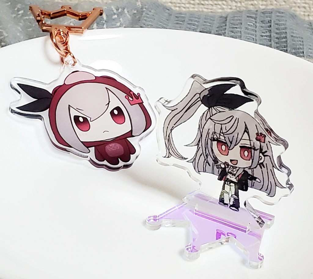 ドットリオーナミニアクリルスタンド&見上げるちびクマおこりおなアクリルキーホルダー