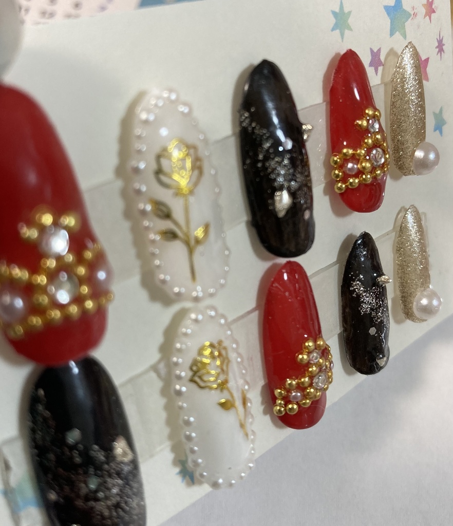 ネイルチップ~赤、黒~