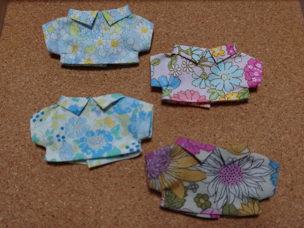 いろんなお花のシャツ