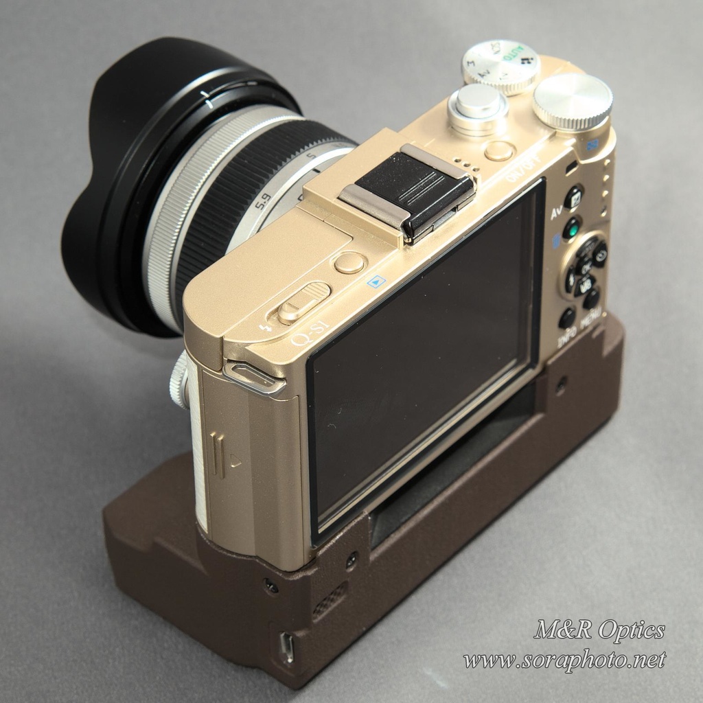 【受注生産品】Q-S1用外部バッテリーグリップ「ARCTOS-S」(3Dプリント部品+電子部品キット)