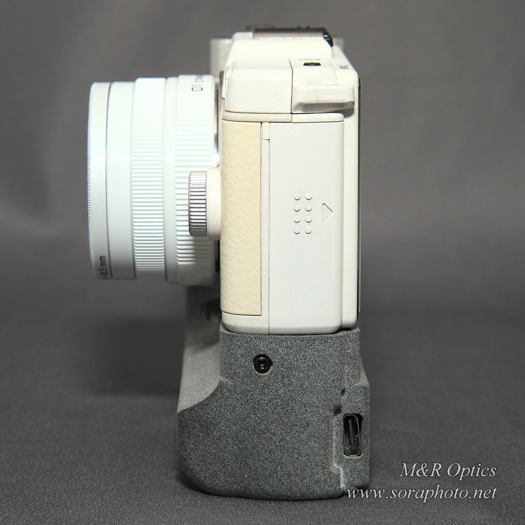 【受注生産品】Q用外部バッテリーグリップ「ARCTOS-0」(3Dプリント部品+電子部品キット)