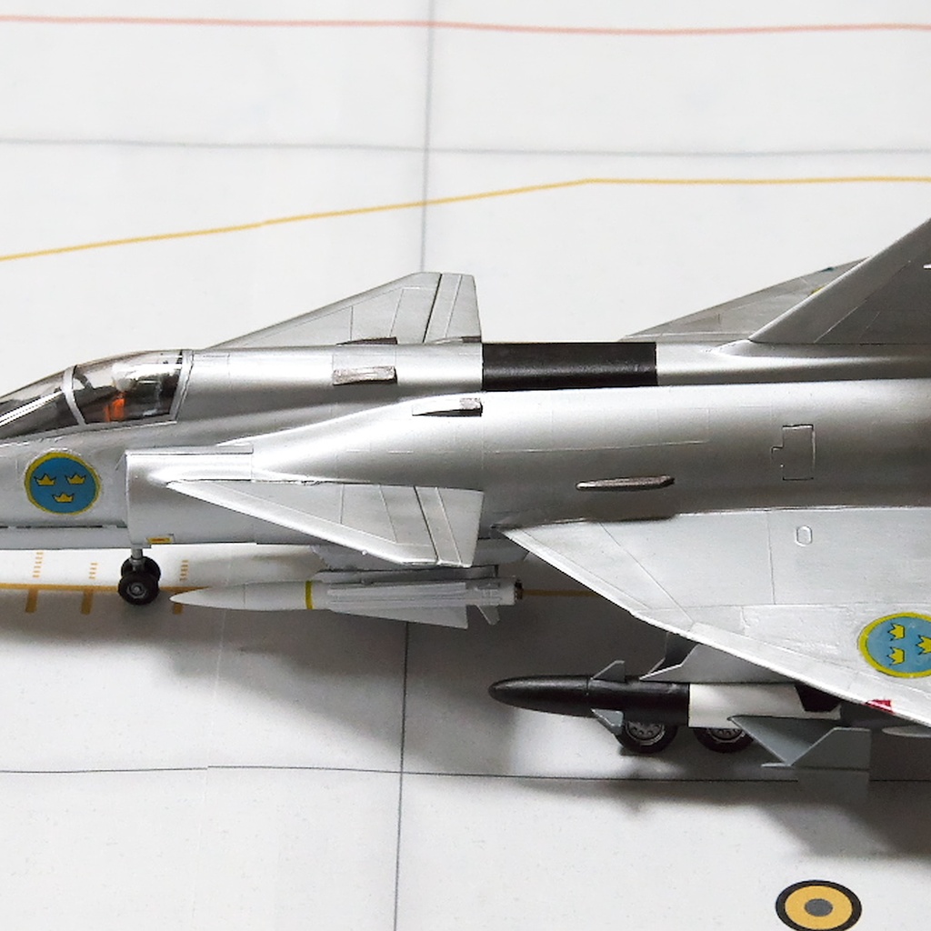 【在庫品】1/72スケール Rb05 2本(プラスチックモデル用品)