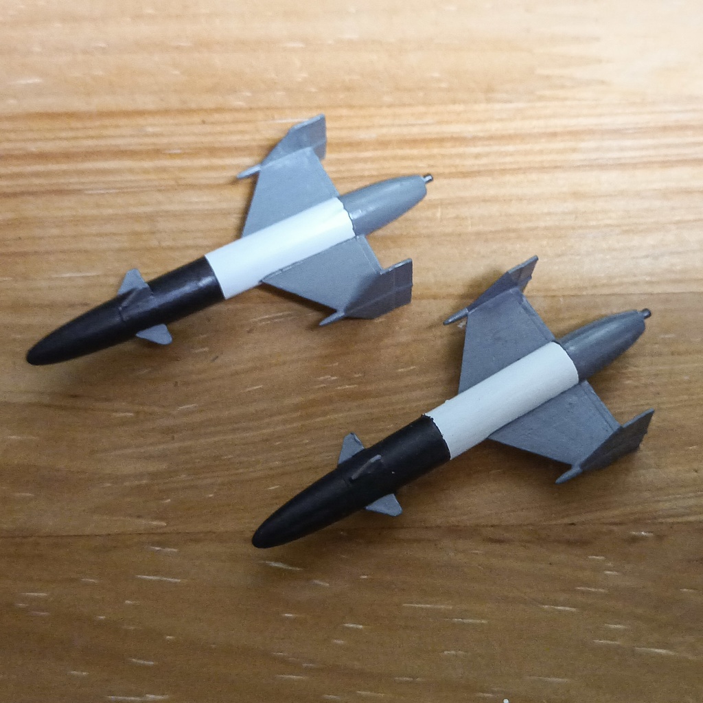 【在庫品】1/72スケール Rb04E 2本(プラスチックモデル用品)