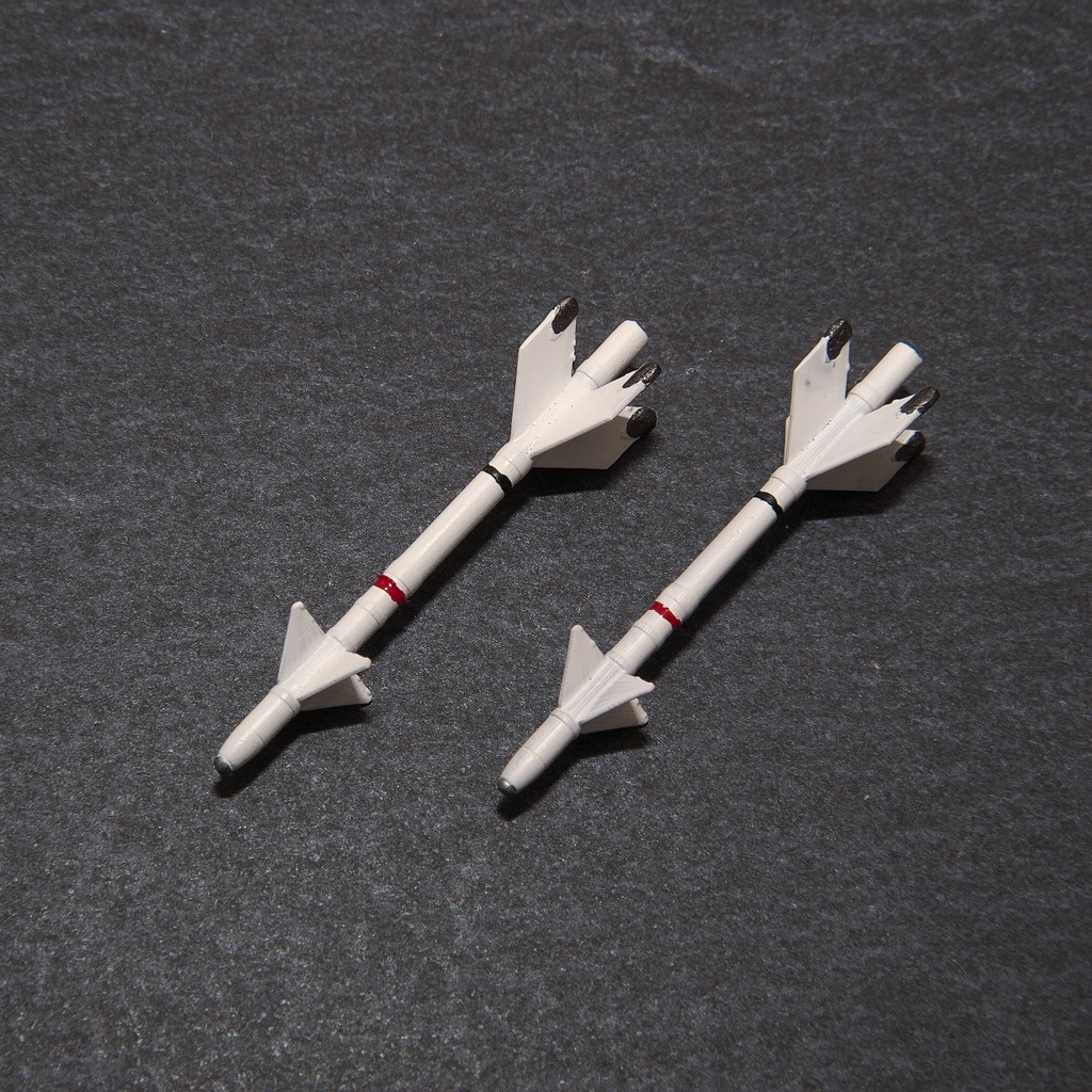 【在庫品】1/72スケール パイソン3 / PL-8 2本（プラスチックモデル用品）
