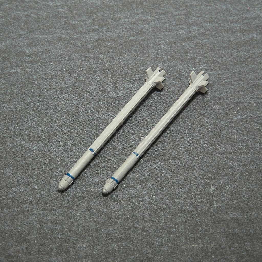 【在庫品】1/72スケール A-ダーター 2本（プラスチックモデル用品）