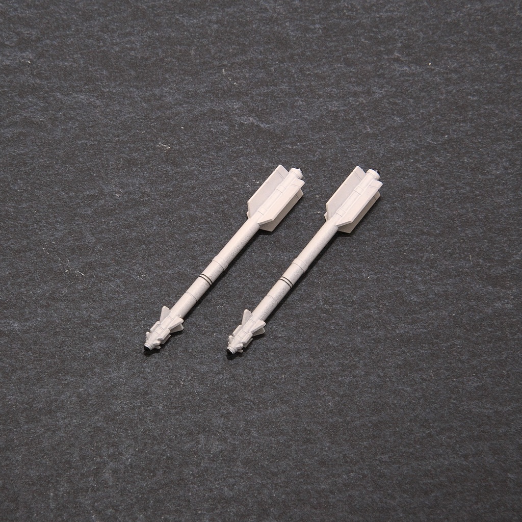 【在庫品】1/72スケール R-73 (AA-11) 2本（プラスチックモデル用品）