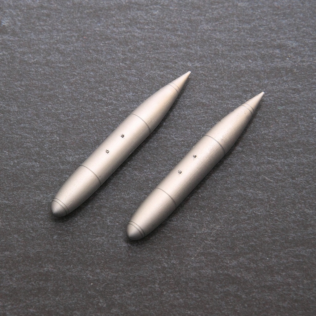 【在庫品】1/72スケール Mk.77 Mod.0 焼夷弾 2本(プラスチックモデル用品)