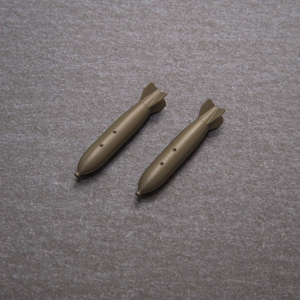 M129 リーフレット爆弾 / MJU-1 チャフ爆弾 2本（1/72スケール プラスチックモデル用品）