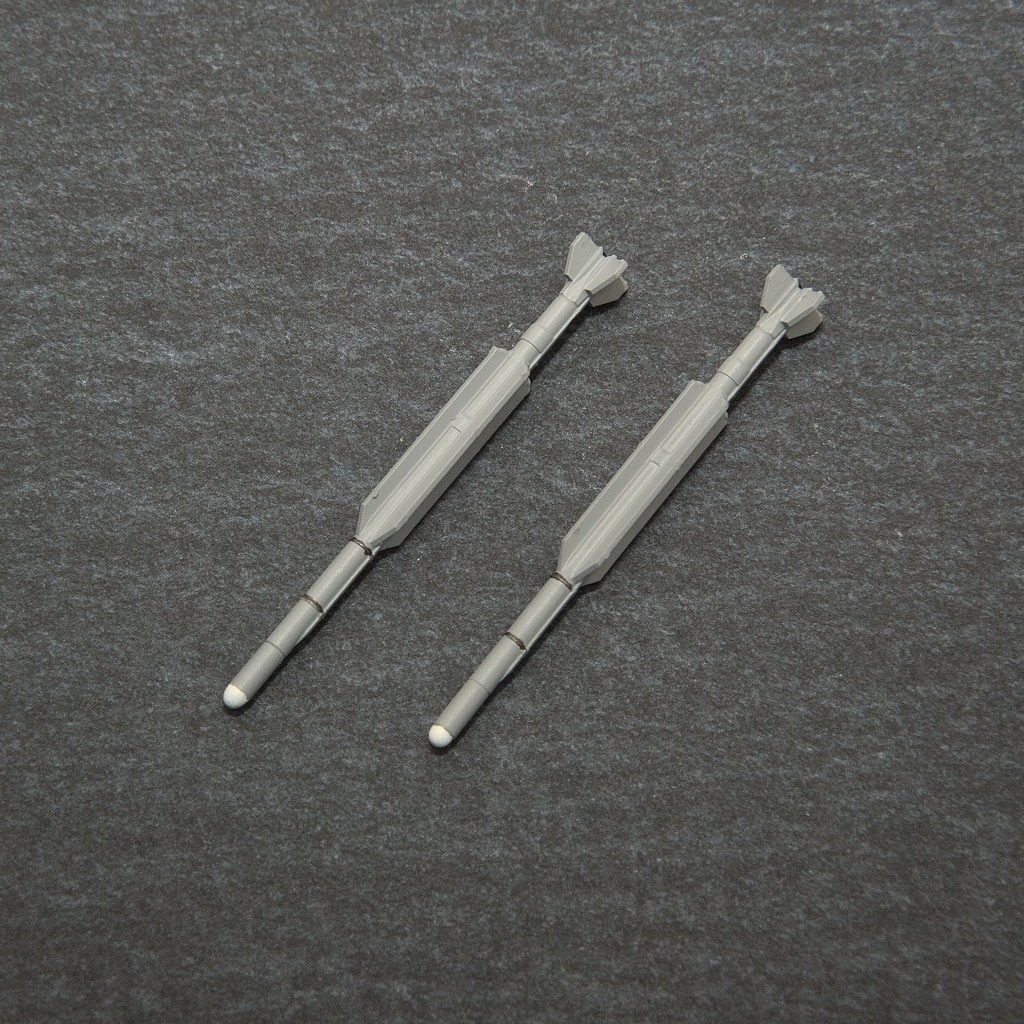 AAM-5 (04式空対空誘導弾) 2本（1/72スケール プラスチックモデル用品）