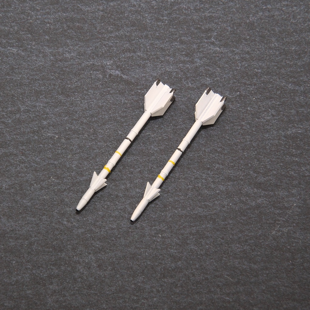 AIM-9E サイドワインダー（1/72スケール プラスチックモデル用品）