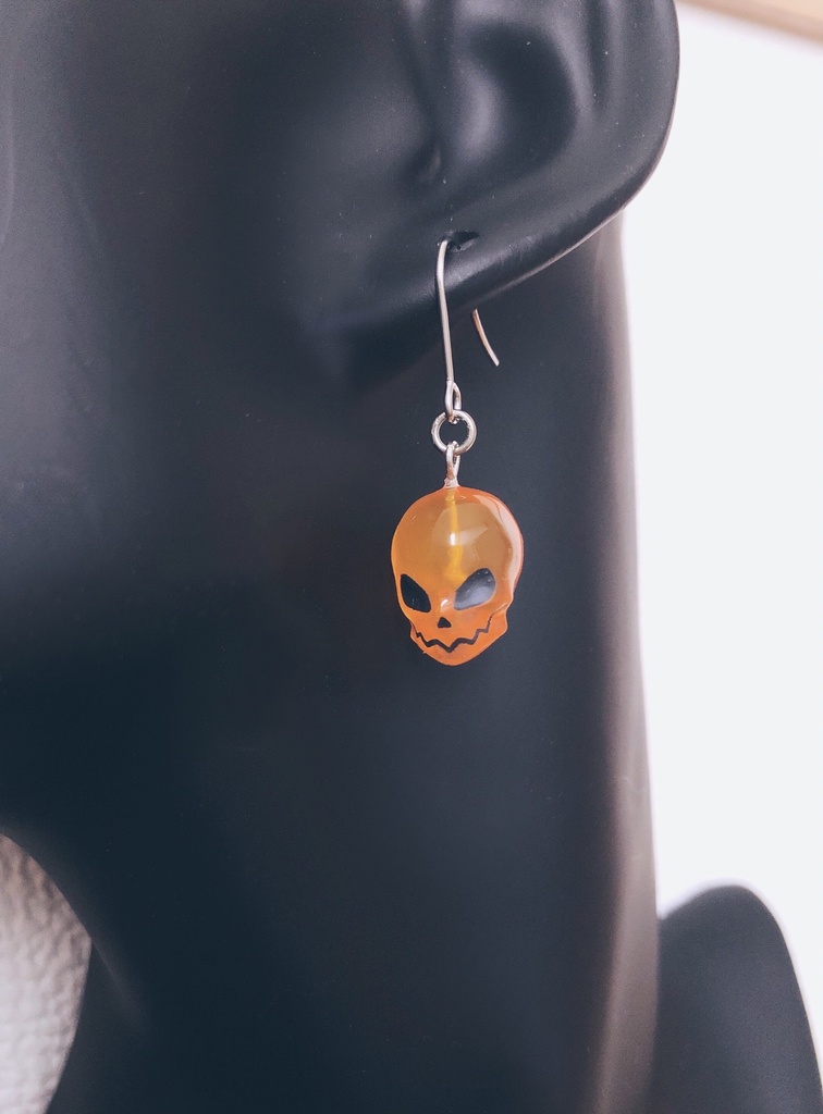 ハロウィンピアス(髑髏)