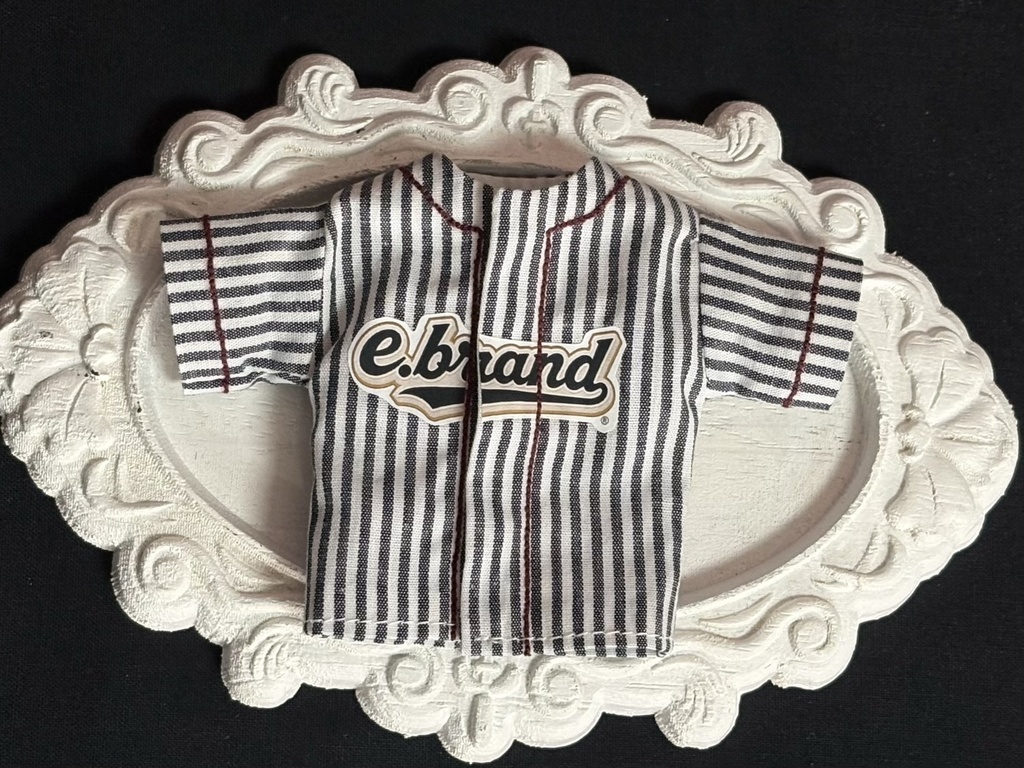 ベースボールシャツ