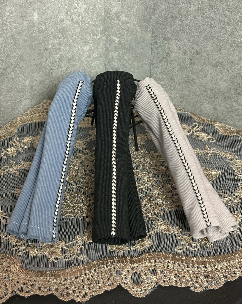 ラインリブパンツ