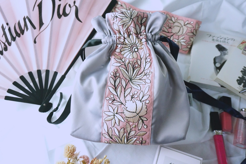 古今伝授の太刀イメージ【トラベル巾着ポーチ】