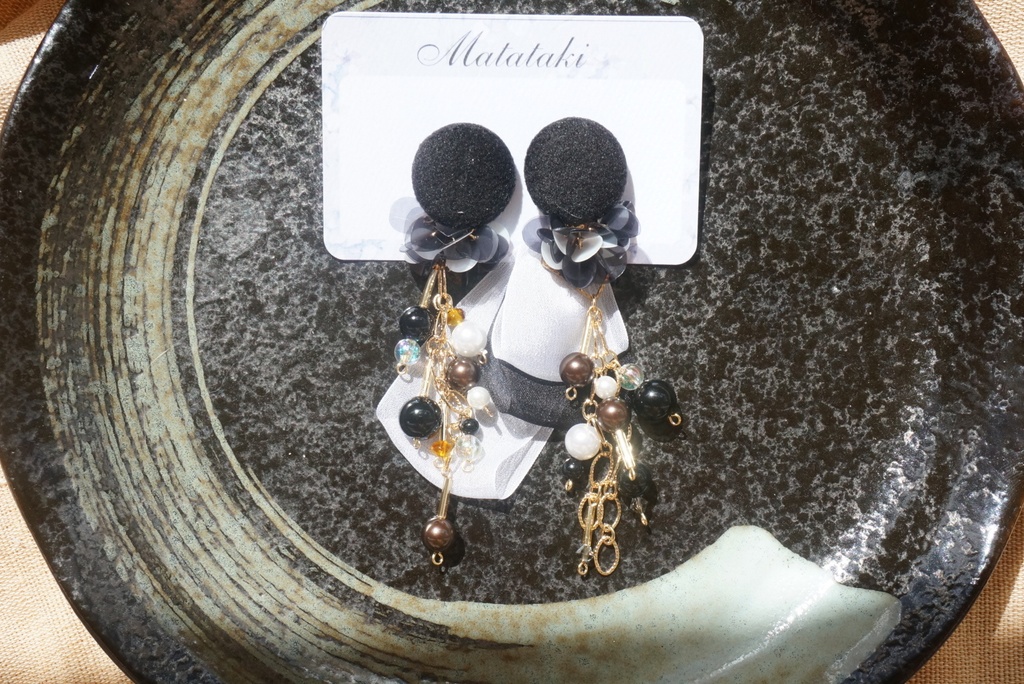 長曽祢虎徹イメージ/くるみボタンの大ぶりピアス(イヤリング)