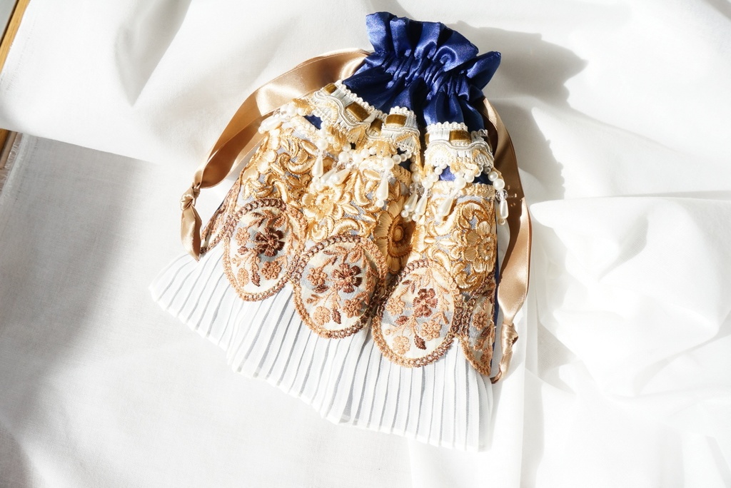 前田藤四郎イメージ/盛りもり巾着