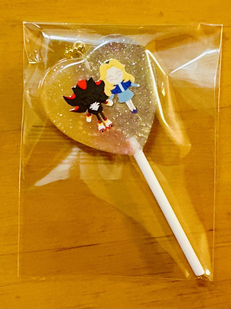 ペロキャンアクリルキーホルダー　シャドウ＆マリア