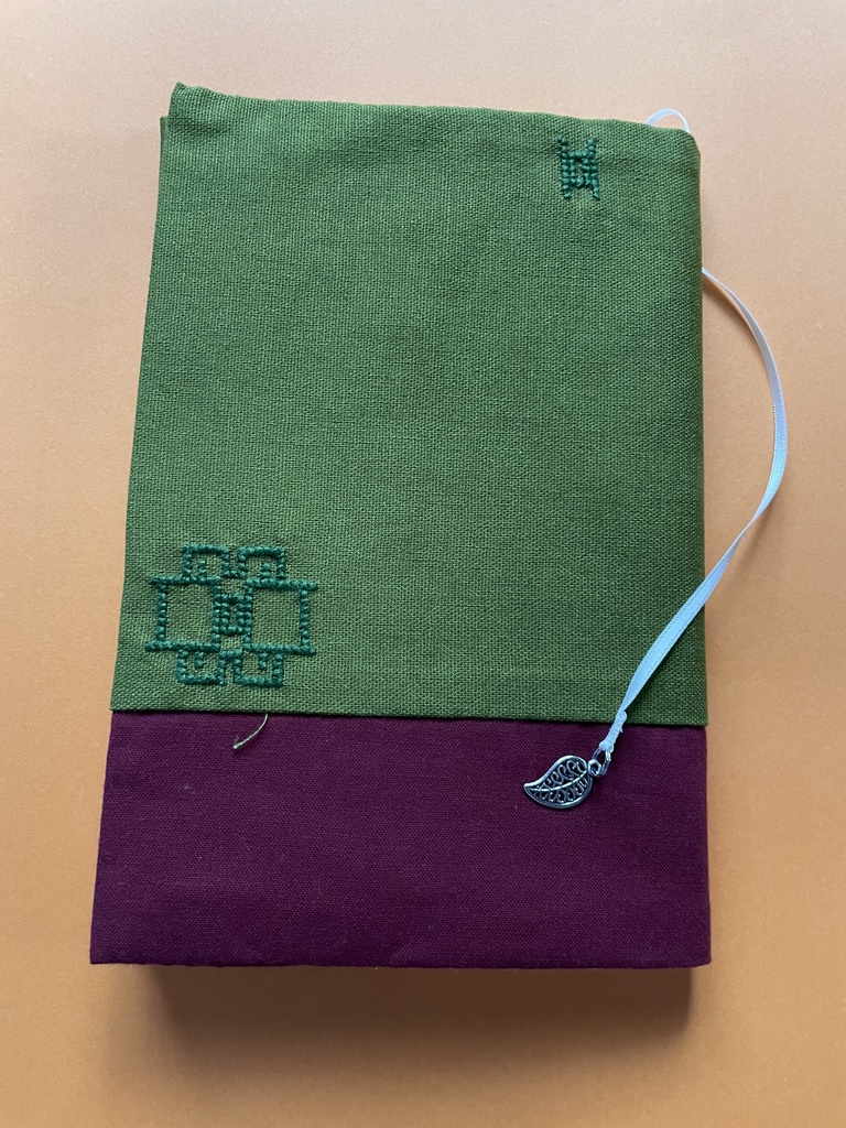 薬屋のひとりごと　コミックサイズブックカバー　猫猫ver