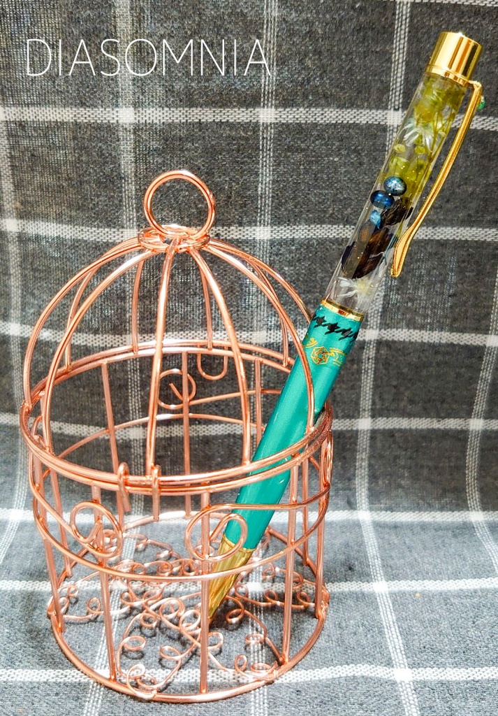 【ツイステッドワンダーランド】ハーバリウムボールペン【寮イメージ】