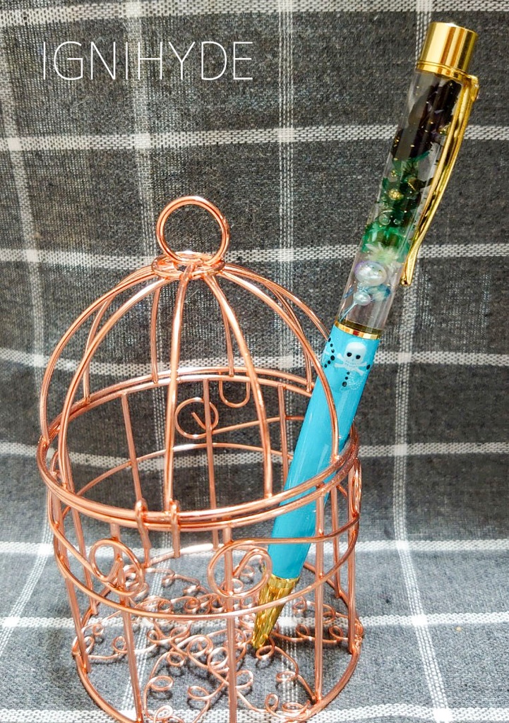 【ツイステッドワンダーランド】ハーバリウムボールペン【寮イメージ】