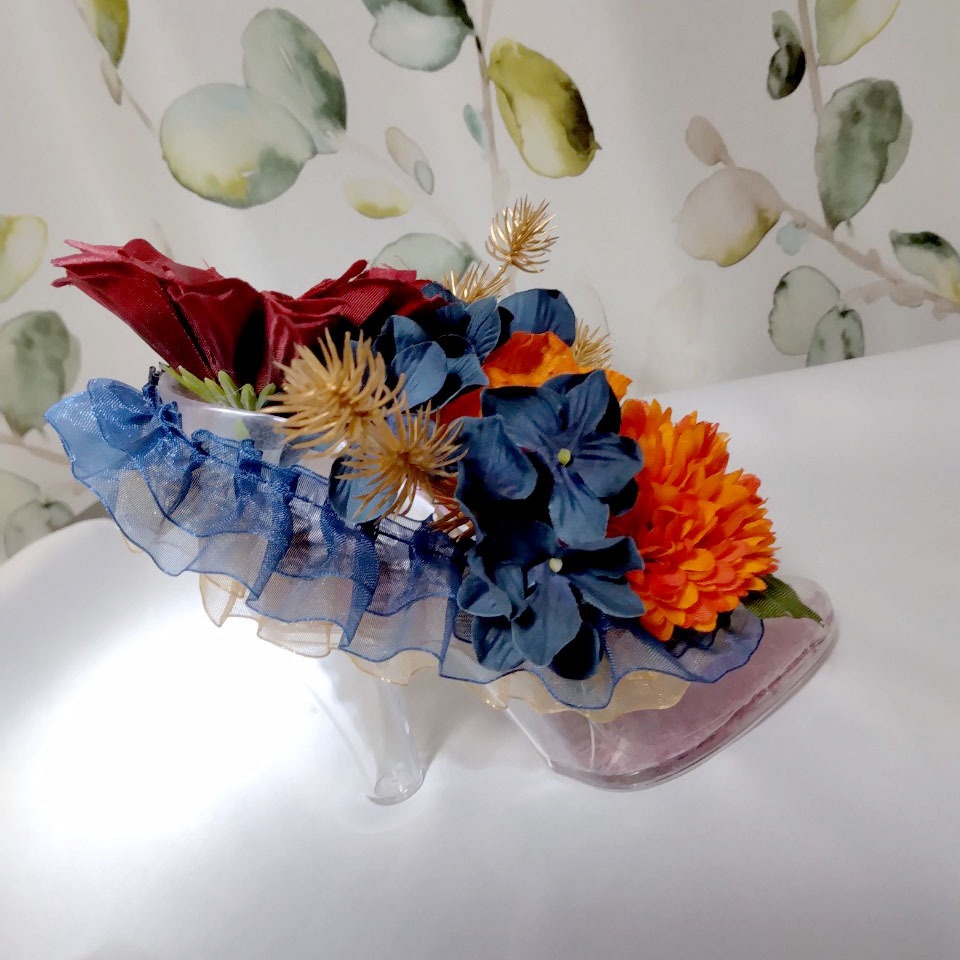 【スカラビア寮イメージ】ヒールの靴&フラワーインテリア【ツイステッドワンダーランド】