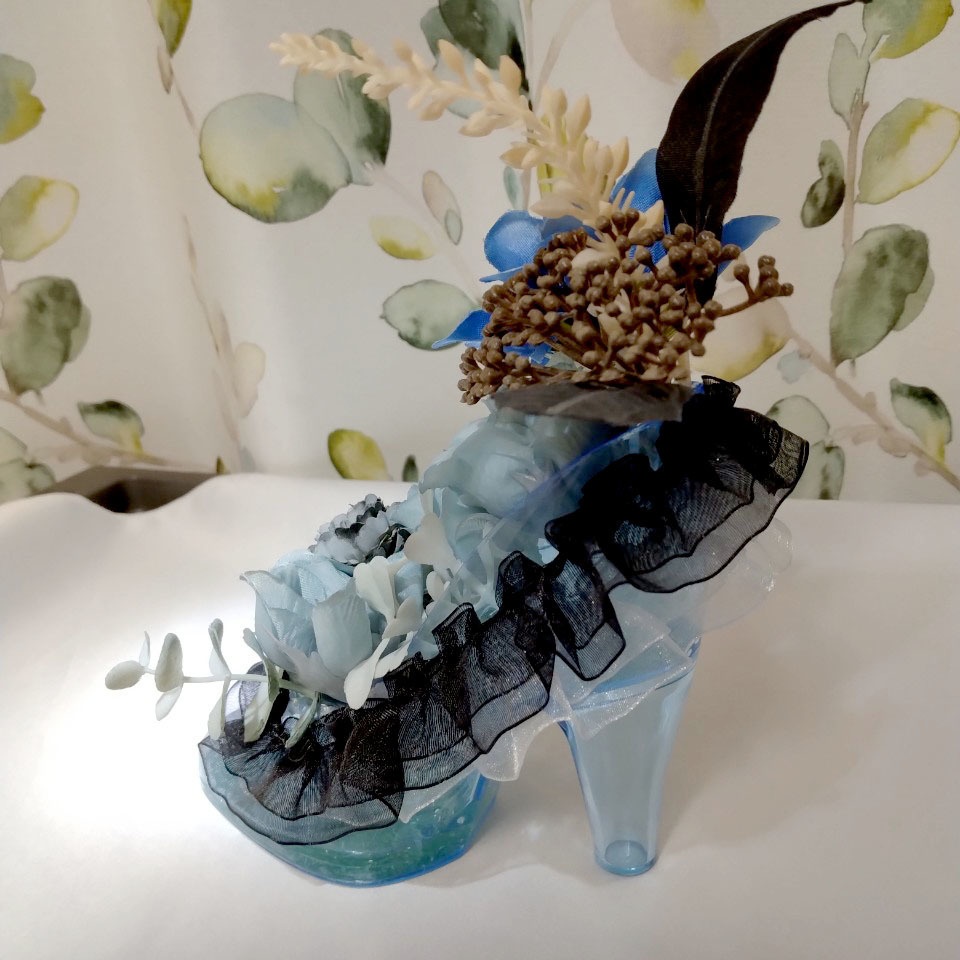 【イグニハイド寮イメージ】ヒールの靴&フラワーインテリア【ツイステッドワンダーランド】