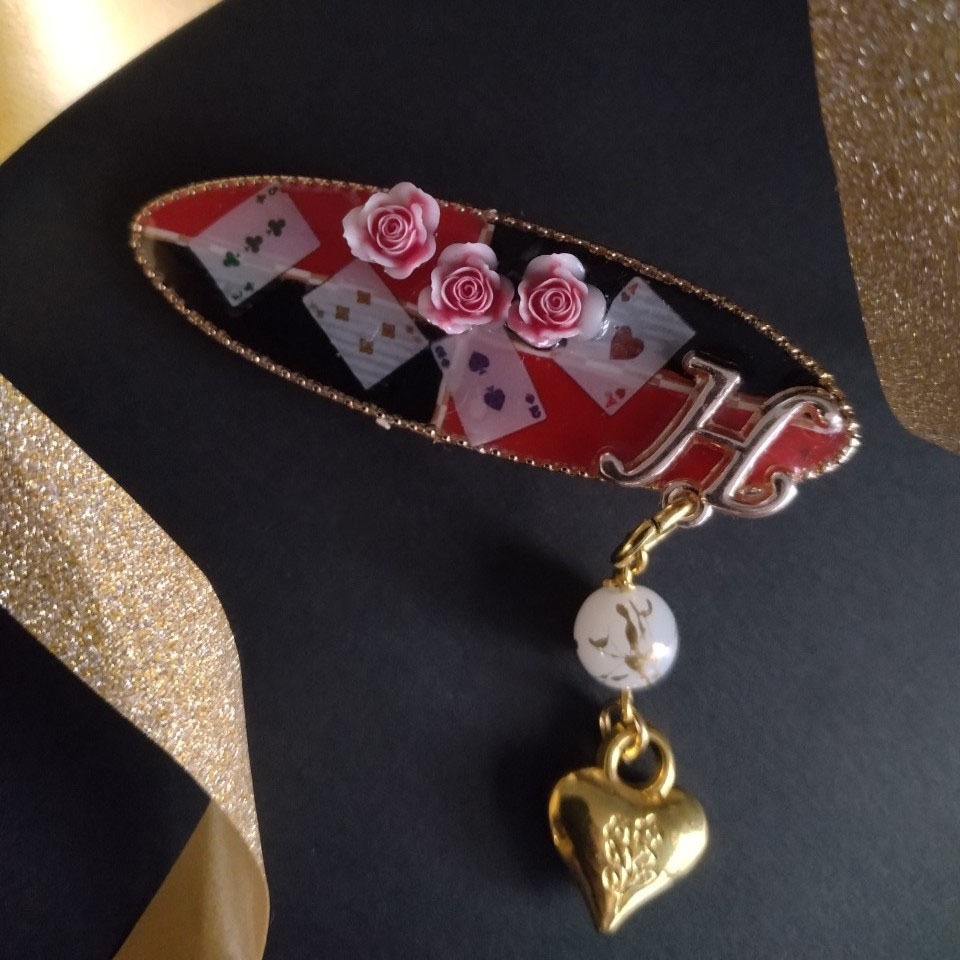 ハーツラビュル寮イメージイニシャルバレッタ【ツイステッドワンダーランド】