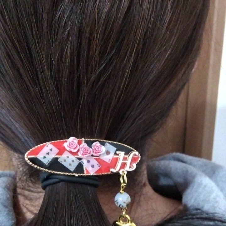 イグニハイド寮イメージイニシャルバレッタ【ツイステッドワンダーランド】