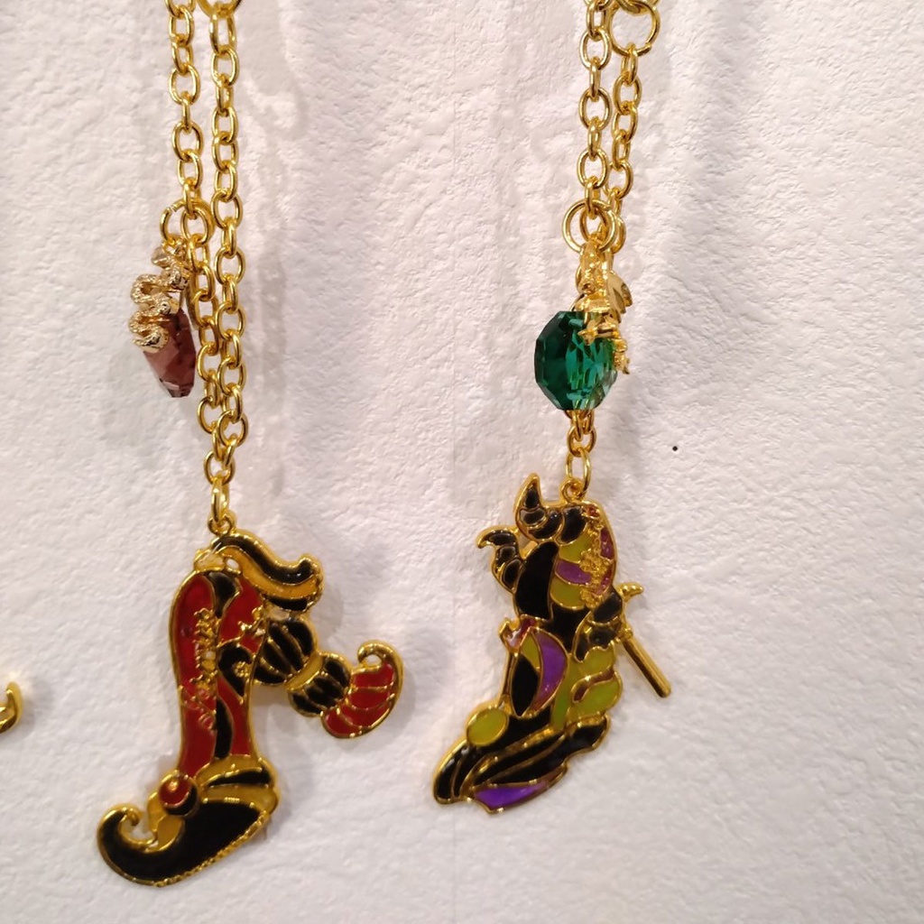 【ツイステッドワンダーランド】寮イメージハイヒールバッグチャーム【ハーツ・オクタ・スカラビア・ディアソムニア】