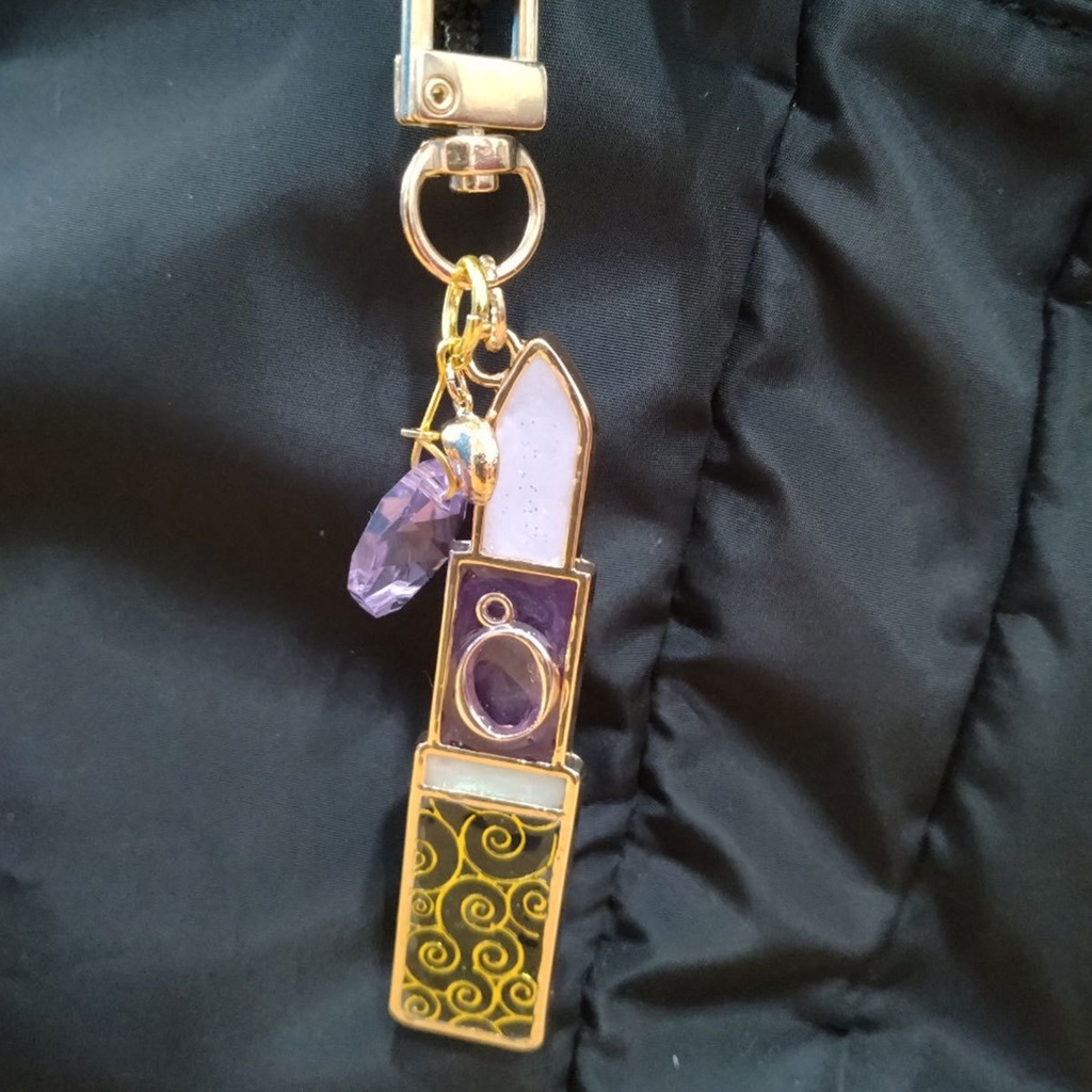 【ツイステッドワンダーランド】寮イメージリップキーホルダー