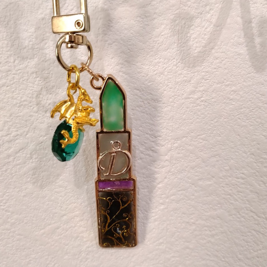 【ツイステッドワンダーランド】寮イメージリップキーホルダー