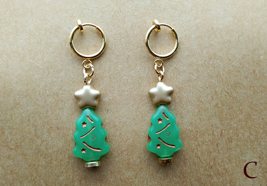 小さなツリーのイヤリング(バリエーション有)