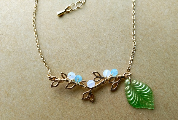 花枝のネックレス(雫)